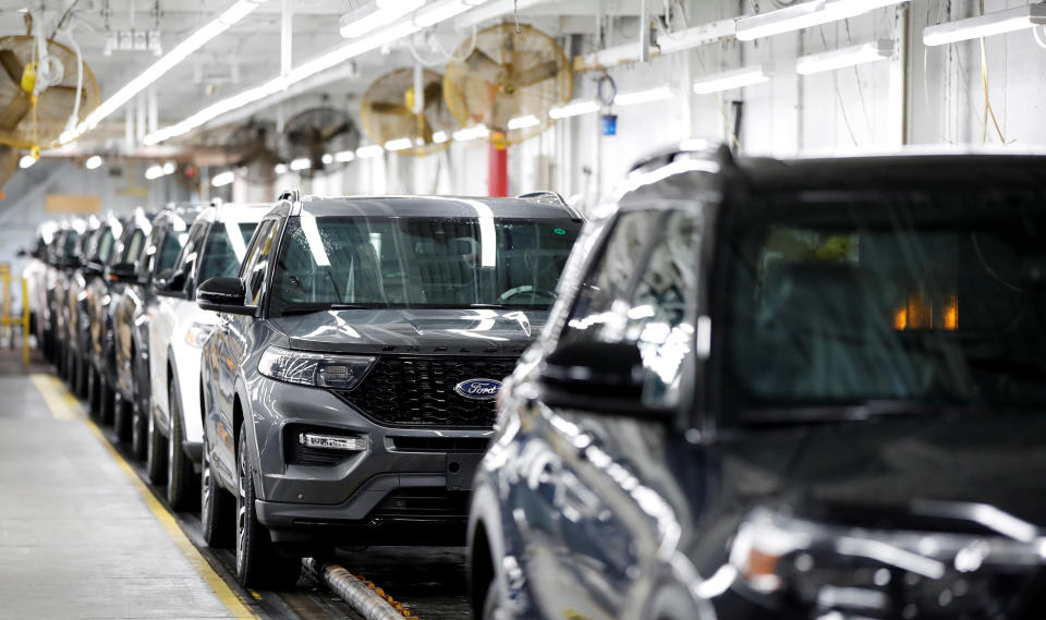 2020 Ford Explorer cars are seen at Ford&#39;s Chicago Assembly Plant in Chicago, Illinois, U.S. June 24, 2019. Ford invested 1 billion dollars in Chicago Assembly and Stamping plants and added 500 jobs to expand capacity for the production of all-new Ford Explorer, Explorer Hybrid, Police Interceptor Utility and Lincoln Aviator. REUTERS/Kamil Krzaczynski