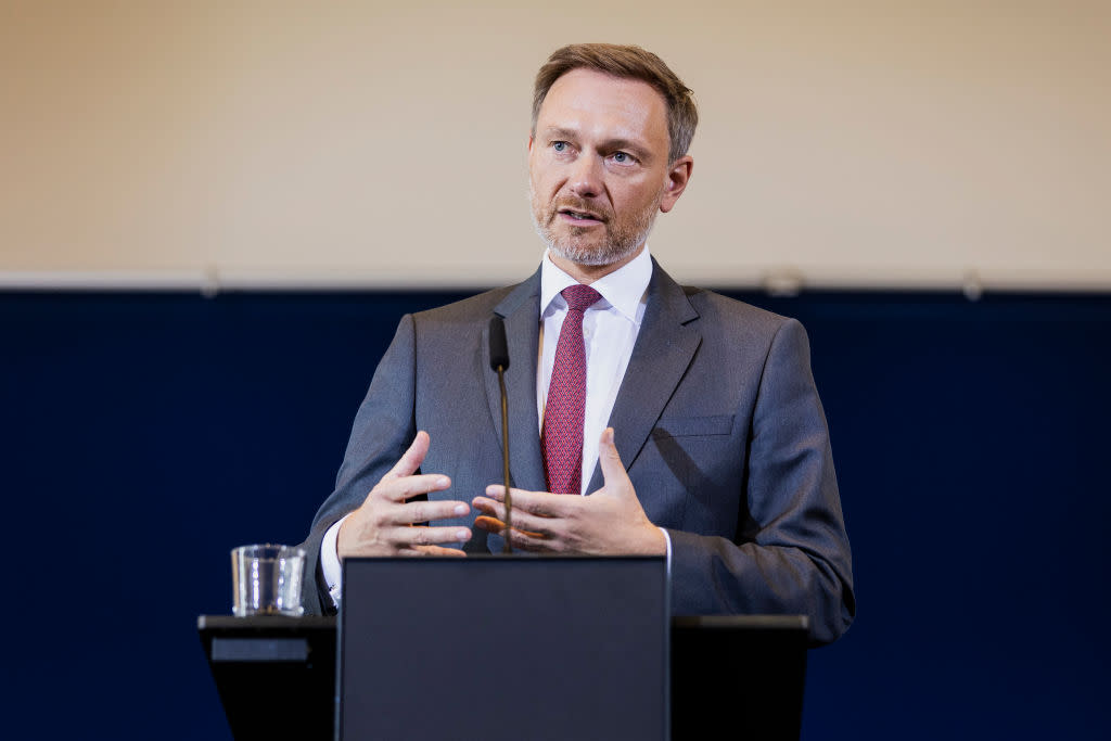 Finanzminister Christian Lindner spricht sich dafür aus, die Stromproduktion aus Gas einzustellen. - Copyright: Getty Images