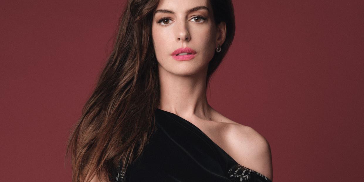 anne hathaway