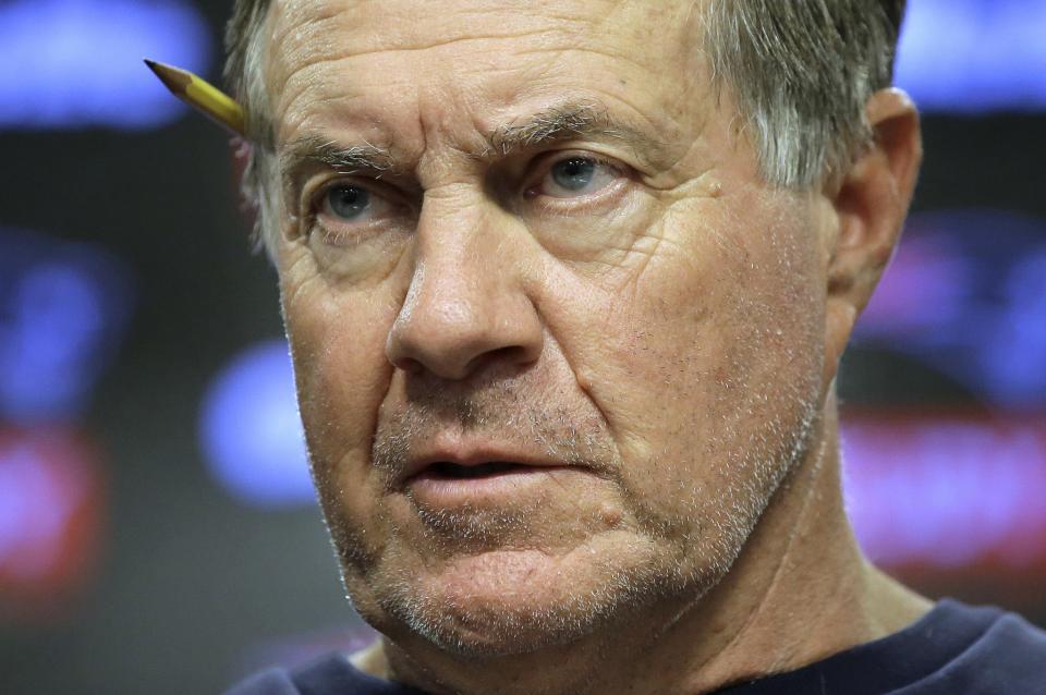 Bill Belichick and the Patriots are favored to repeat as Super Bowl champs. (AP)