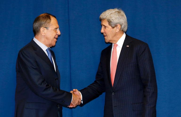 Russia's Foreign Minister Sergei Lavrov (L) and US Secretary of State John Kerry meet to discuss the Ukraine crisis in Rome on March 6, 2014