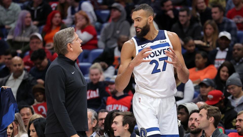 <div><a class="link " href="https://sports.yahoo.com/nba/players/5197/" data-i13n="sec:content-canvas;subsec:anchor_text;elm:context_link" data-ylk="slk:Rudy Gobert;sec:content-canvas;subsec:anchor_text;elm:context_link;itc:0">Rudy Gobert</a> #27 and head coach Chris Finch of the <a class="link " href="https://sports.yahoo.com/nba/teams/minnesota/" data-i13n="sec:content-canvas;subsec:anchor_text;elm:context_link" data-ylk="slk:Minnesota Timberwolves;sec:content-canvas;subsec:anchor_text;elm:context_link;itc:0">Minnesota Timberwolves</a> react ah during the first half at the Smoothie King Center on December 11, 2023 in New Orleans, Louisiana.</div> <strong>(Getty Images)</strong>