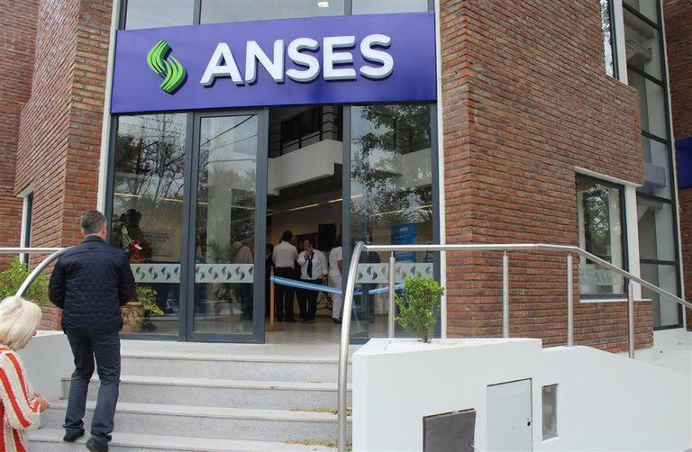 La Anses, rueda de auxilio del fisco