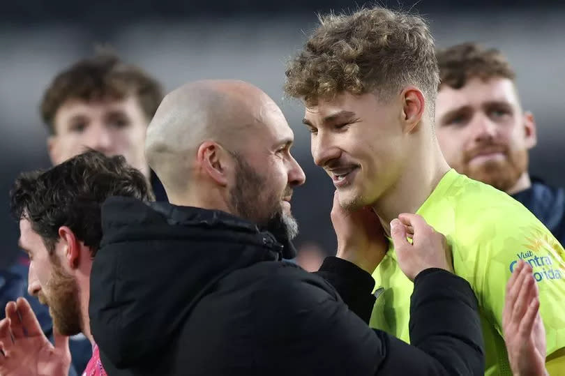 Swansea City head coach Luke Williams with Carl Rushworth -Credit:Huw Evans Picture Agency