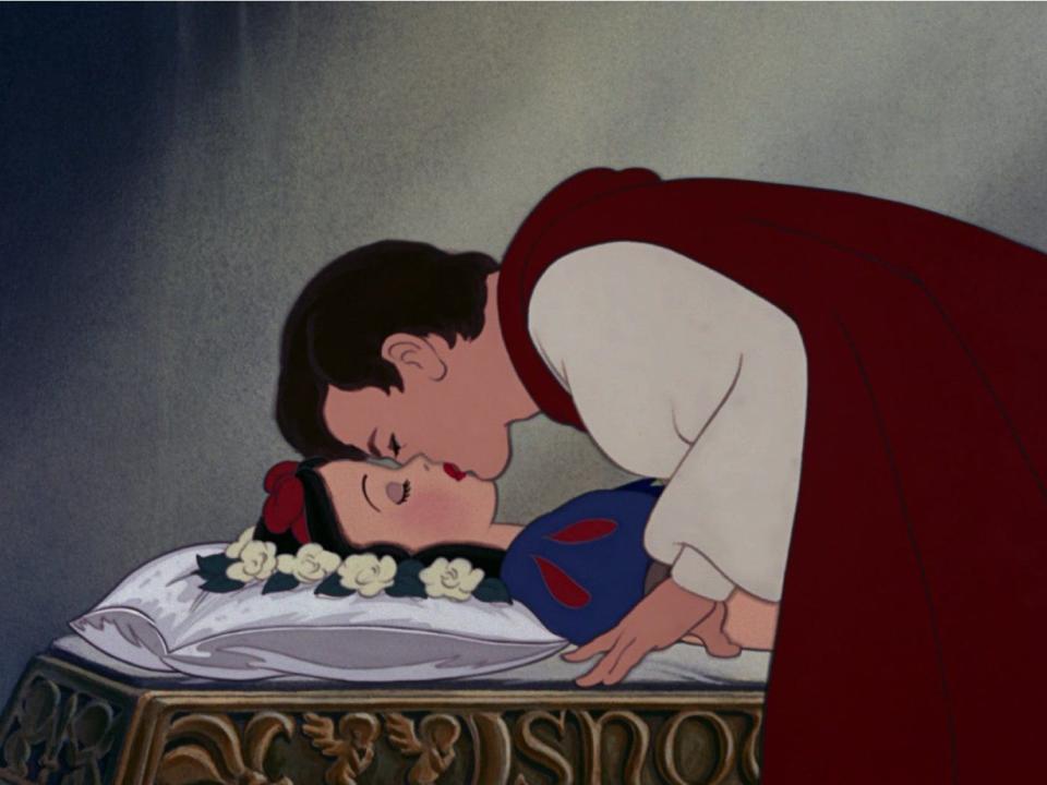 snow white kiss