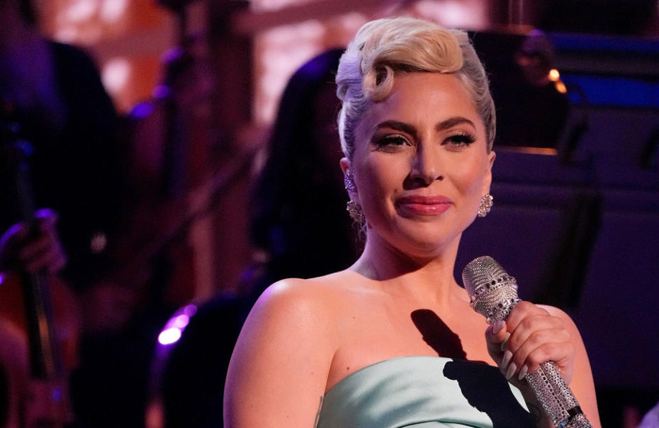 Lady Gaga moved to tears as she pays tribute to Tony Bennett credit:Bang Showbiz