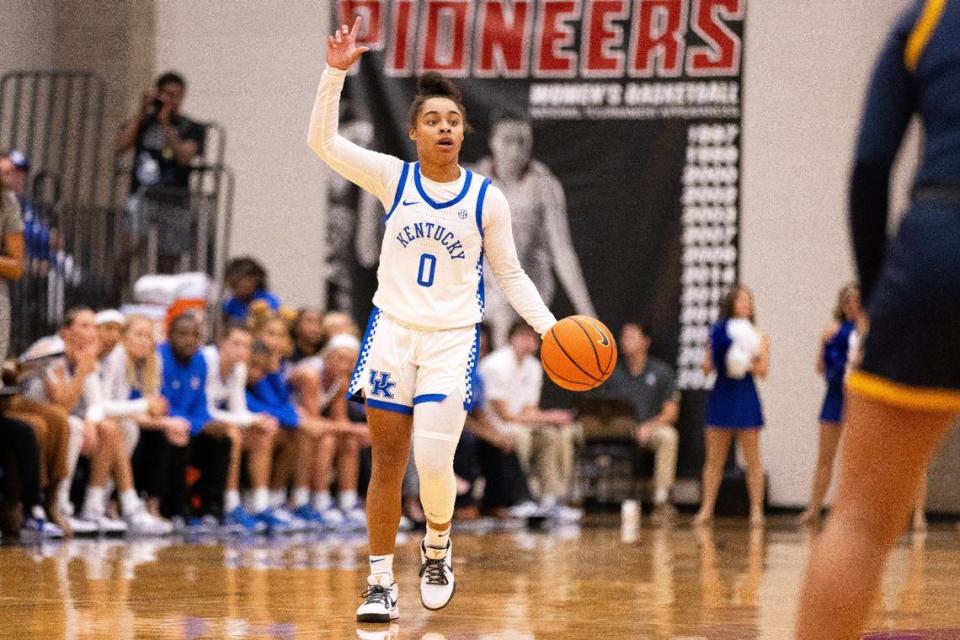 Brooklynn Miles, the 2021 Miss Basketball winner, announced she’ll be leaving Kentucky for Pittsburgh.