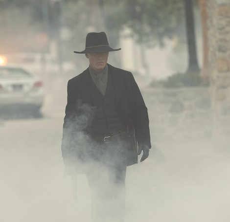 Ed Harris' Man in Black perishes in the Season 4 finale.