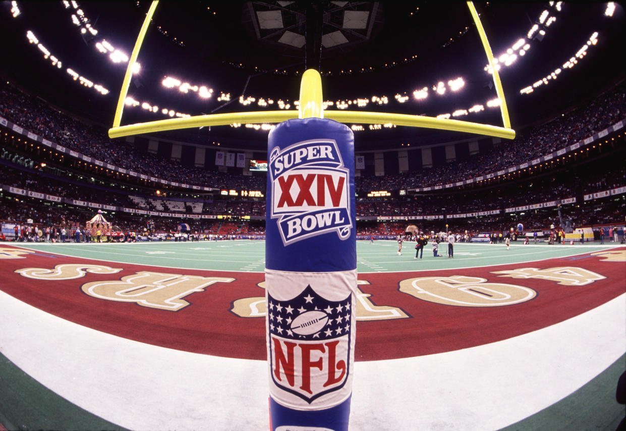 The halftime show for Super Bowl XXIV was about as drab as the San Francisco 49ers' beatdown of the Denver Broncos. (Photo by Icon Sportswire)