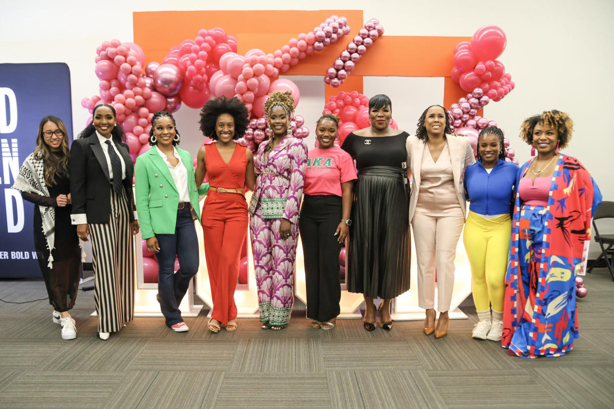 Loud Women Lead’s Live Storytelling Event Series In Dallas Gives Black Women A Safe Space To Share Their Experiences | Photo: Isaac Westbrook