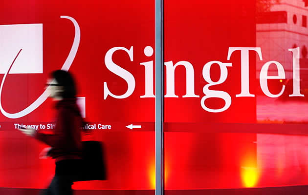 SingTel mobile customers experienced difficulties accessing their 3G network around noon on Wednesday; just a day after M1 customers experienced difficulties with their SMS and voice call services. (Getty Images)