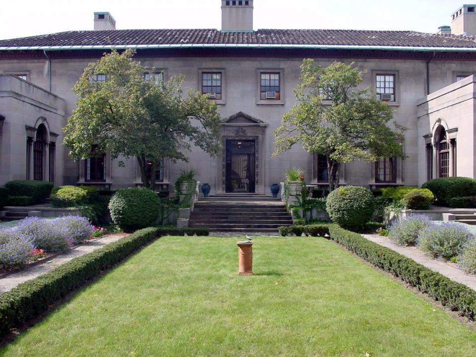 Bingham-Hanna Mansion and the Hay-McKinney Mansion in Cleveland, Ohio