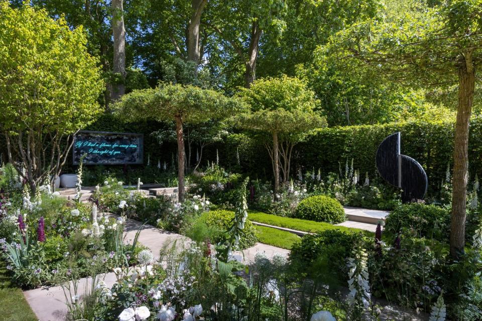 <p><strong>SHOW GARDEN | Award: SILVER</strong></p><p>This is a classical contemporary garden rooted in the belief that gardens are a gift of love, giving pleasure to those who create and nurture them as much as to those who visit and enjoy them.</p><p>It features eight flat-topped hawthorn trees to form a structured canopy and a predominantly green palette softened with gentle tones of soft white and plum.</p>