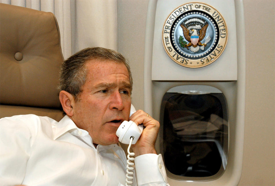 El actual Air Force One lo estrenó George Bush (padre) en 1990. George W. Bush confiesa que es lo que más extraña de sus tiempos como Presidente y se reemplazará para el próximo mandatario de Estados Unidos cuando asuma el gobierno en el 2017. 