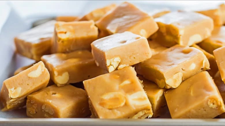 Slow Cooker Peanut Butter Fudge