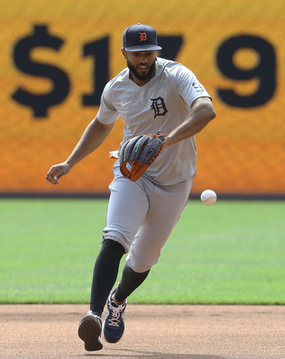 Detroit Tigers shortstop Willi Castro (9) takes ground balls before the game Sept. 6, 2021 against the Pittsburgh Pirates at PNC Park.