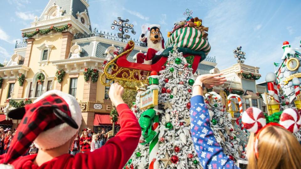 best christmas parades disney parks magical christmas day parade