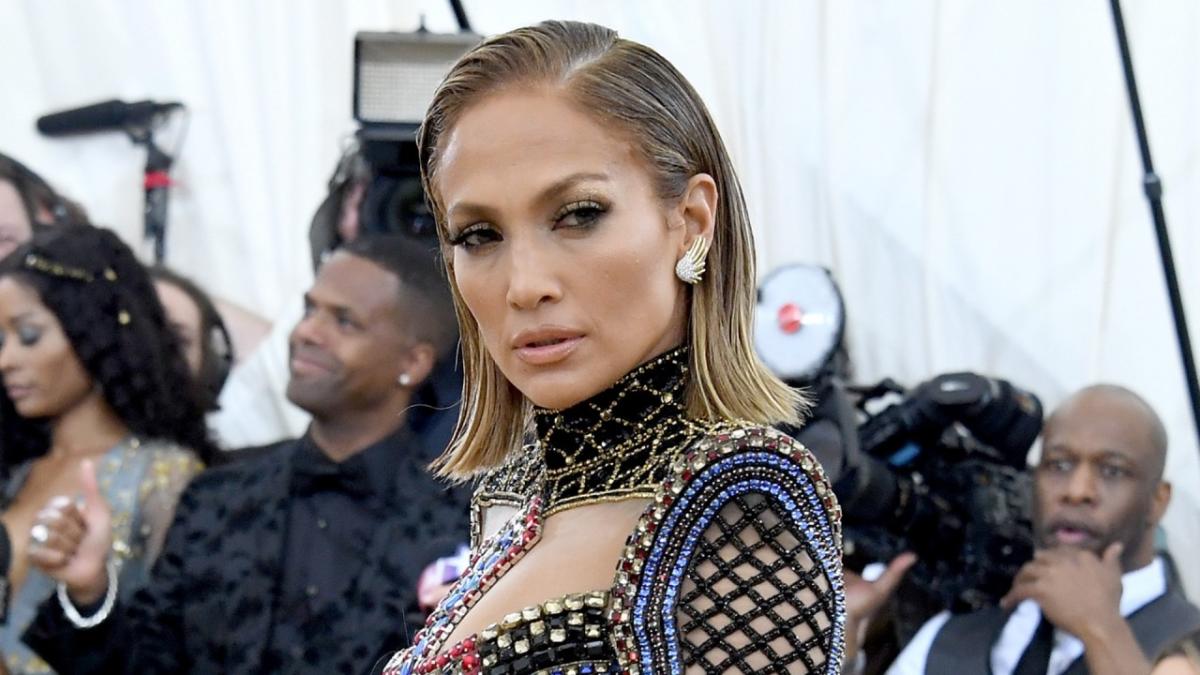 Alex Rodriguez Poses With Jennifer Lopez's Younger 'Fan Club' in a  Personalized Yankees Jersey