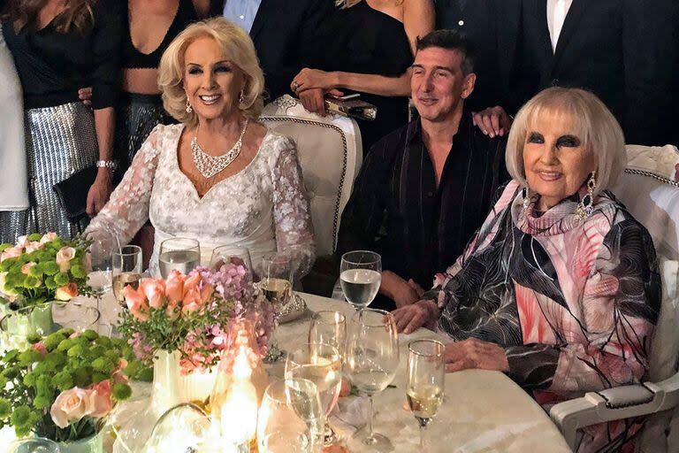 Hermanas gemelas: Mirtha y Goldy