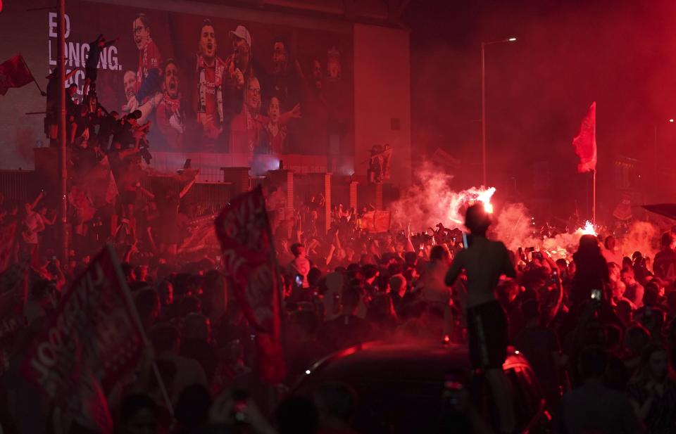 Las fotos preocupantes de la celebración de la Premier del Liverpool