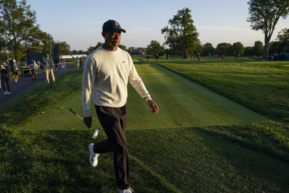 Tiger Woods, of the United States, walks up to the ninth tee during the second round of the US Open Golf Championship, Friday, Sept. 18, 2020, in Mamaroneck, N.Y. (AP Photo/John Minchillo)