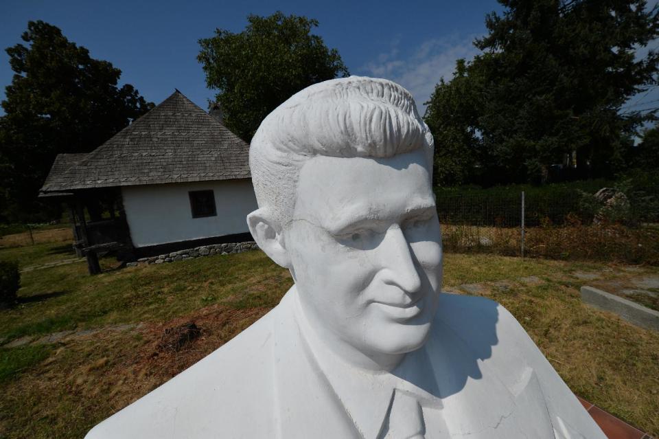 Nicolae Ceausescu se ha convertido en una atracción turística. (AFP | Daniel Mihailescu)