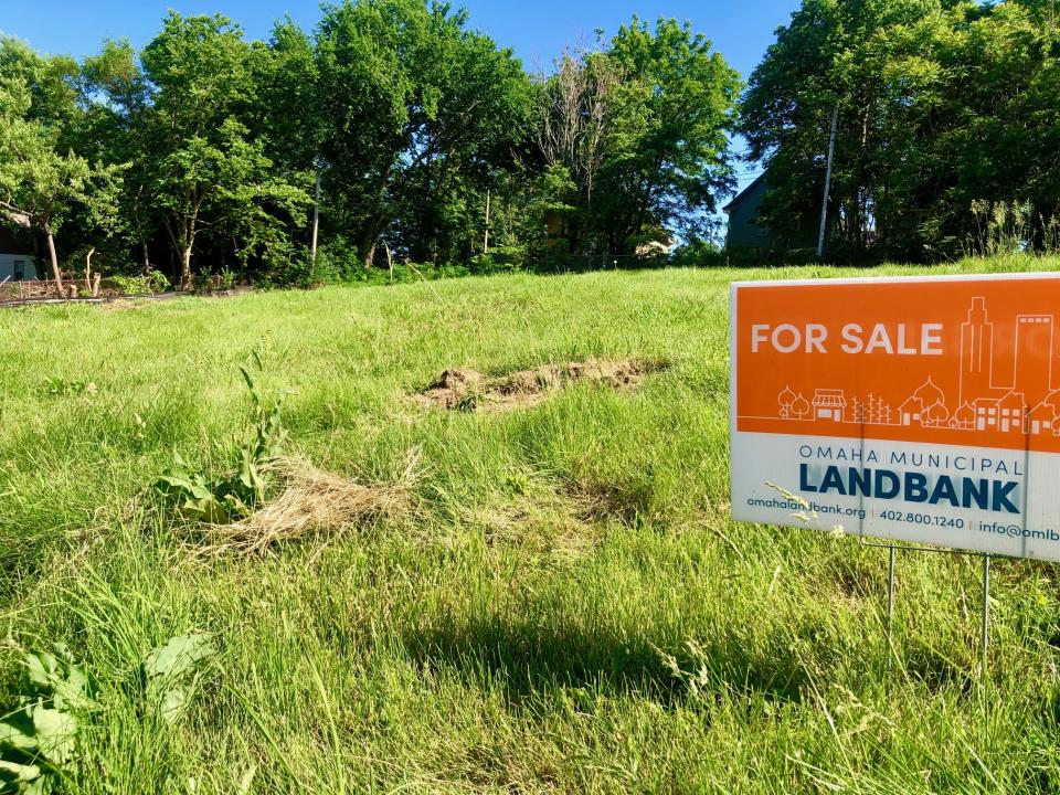  Land near 37th Street and Fowler Avenue is now rid of barriers that might inhibit homebuilding and the property is to be up for bid by the Omaha Land Bank, which received a $1.25 million award to help transform at least 20 vacant lots into buildable areas. (Cindy Gonzalez/Nebraska Examiner)