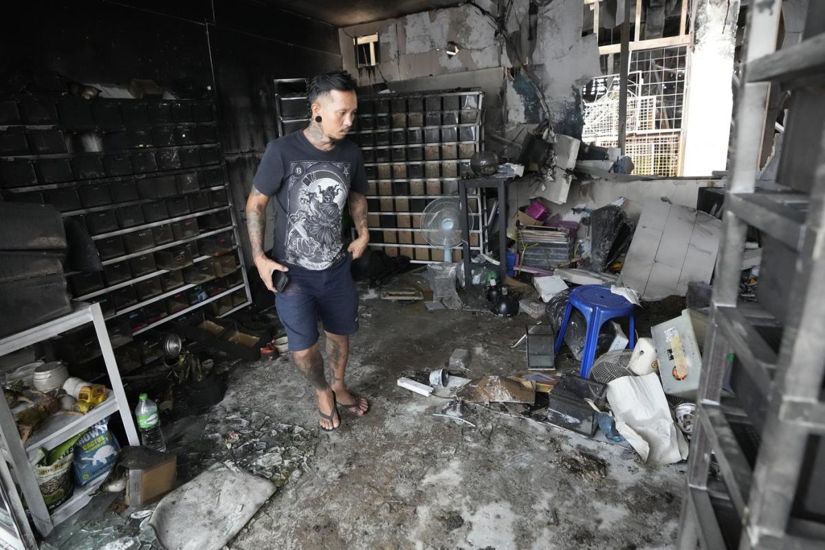 Fire at Thailand’s famous Chatuchak weekend market kills hundreds of caged animals