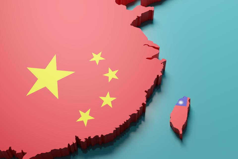 英國《金融時報》報導，台灣幾家大型製造商正考慮在海外設立第二總部，以確保萬一中國武力犯台時，還能維持運作。（示意圖／Getty Images）