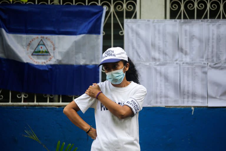 Unos 3,7 millones de nicaragüenses mayores de 16 años, de una población de 6,6 millones, estaban llamados a votar para elegir a los alcaldes, vicealcaldes y concejales de los 153 municipios de Nicaragua, según datos del Consejo Supremo Electoral (CSE)