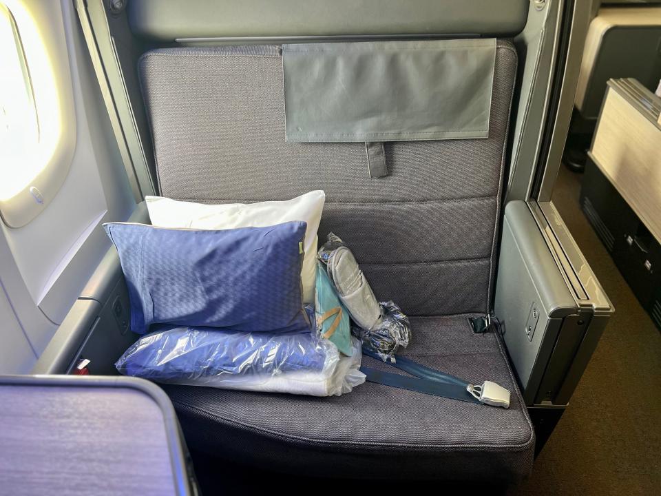 A view of "The Room" business class lounger.