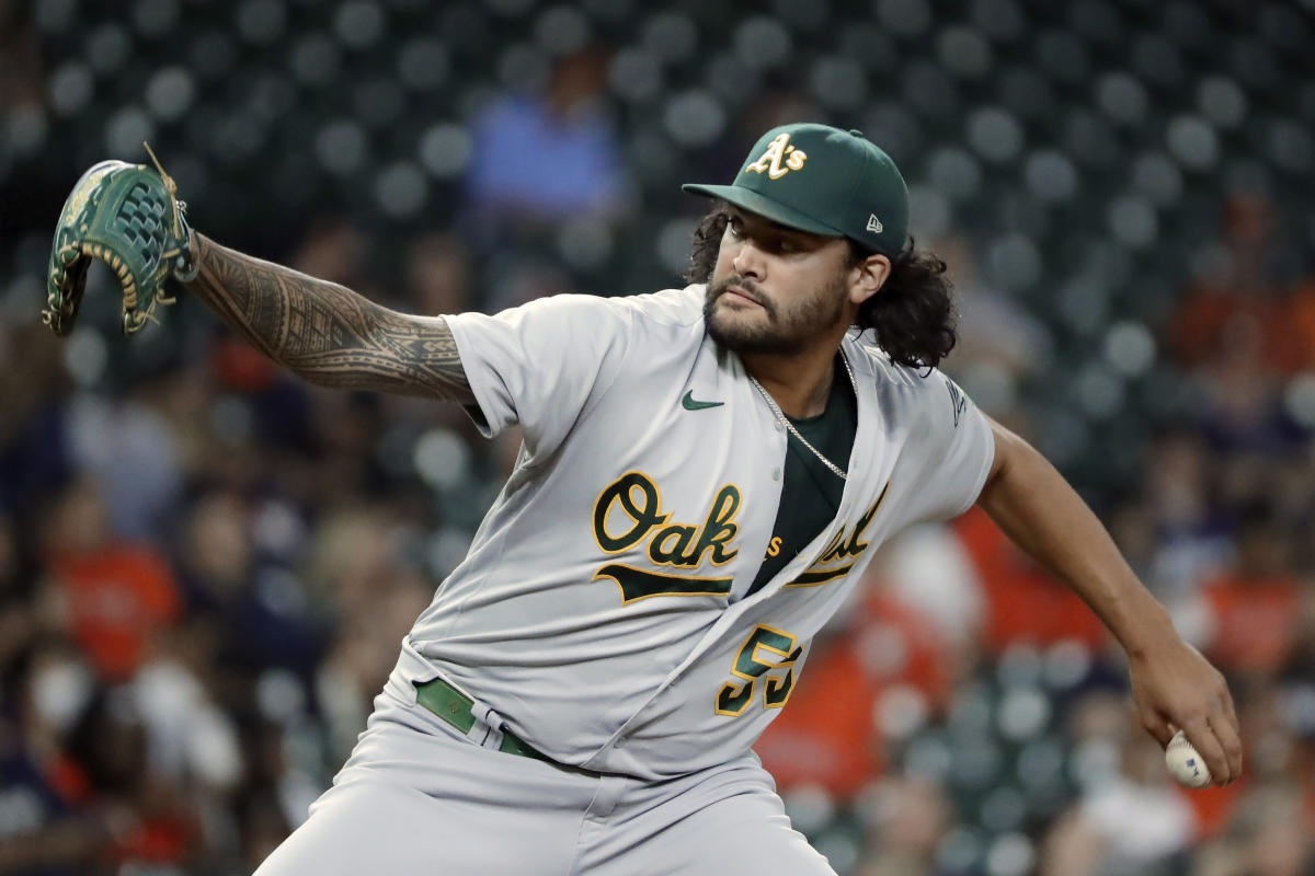 San Diego Padres acquire LHP Sean Manaea in trade with rebuilding Oakland  A's - ESPN