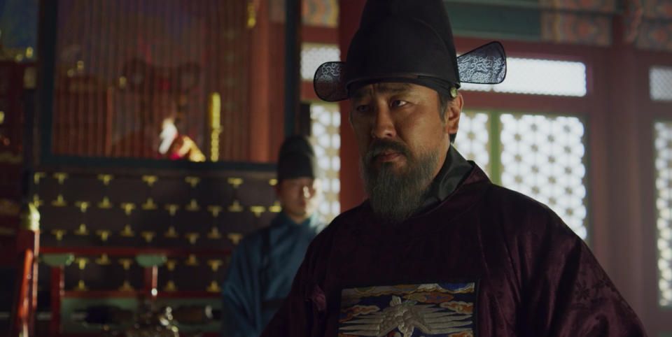 Chief State Councillor Cho is a power-hungry villain in “Kingdom”.