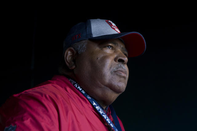 Longtime NFL Coach Romeo Crennel Announces He's Officially Retiring - The  Spun: What's Trending In The Sports World Today