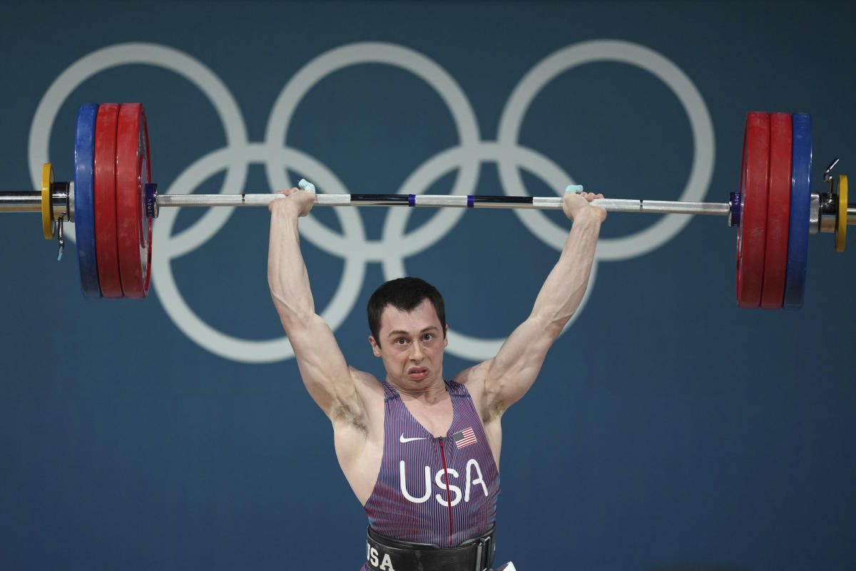 Paris Olympics Hampton Morris wins first U.S. men's weightlifting