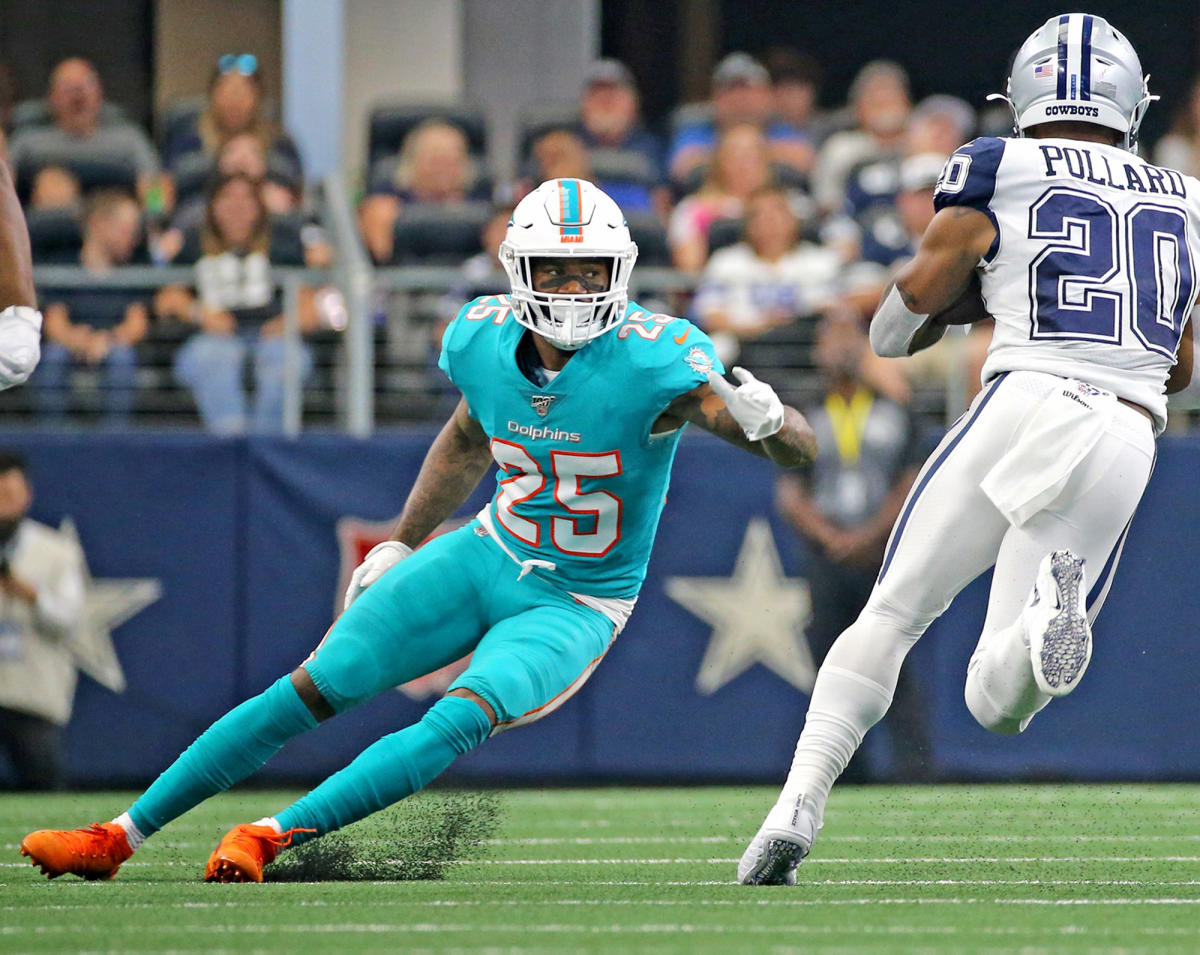 Miami Dolphins place cornerback Xavien Howard on PUP list