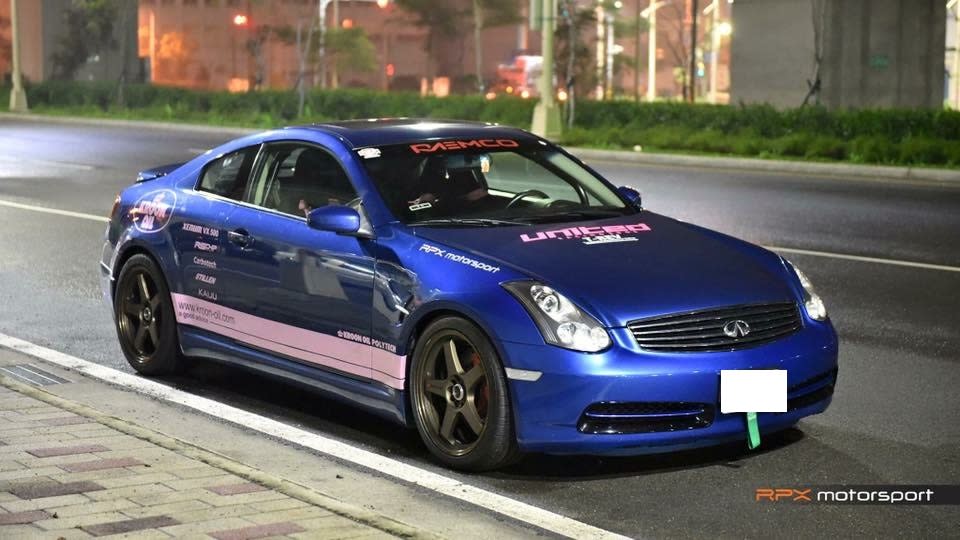 安小藍Infiniti G35 Coupe是安小蕎目前的愛車，也是比賽用車。（圖／安小蕎提供）