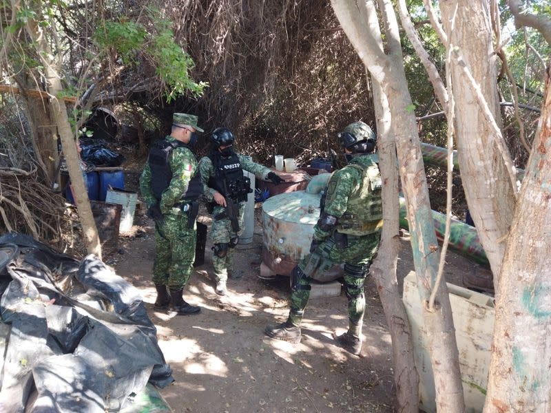 Mexican Army seized fentanyl pill manufacturing center and a methamphetamine lab, in Culiacan