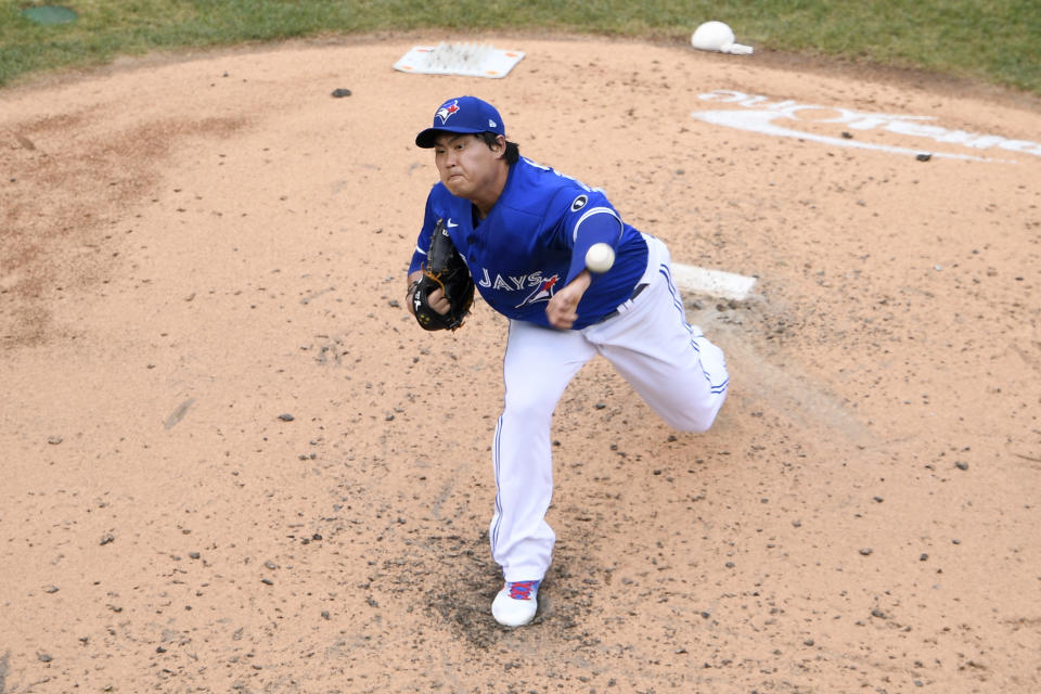 Toronto Blue Jays starting pitcher Hyun-Jin Ryu, of South Korea, delivers a pitch during the fourth inning of the team's baseball game against the Washington Nationals, Thursday, July 30, 2020, in Washington. (AP Photo/Nick Wass)