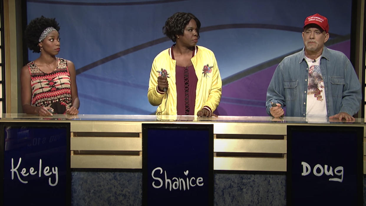  Sasheer Zamata, Leslie Jones, and Tom Hanks on Saturday Night Live. 