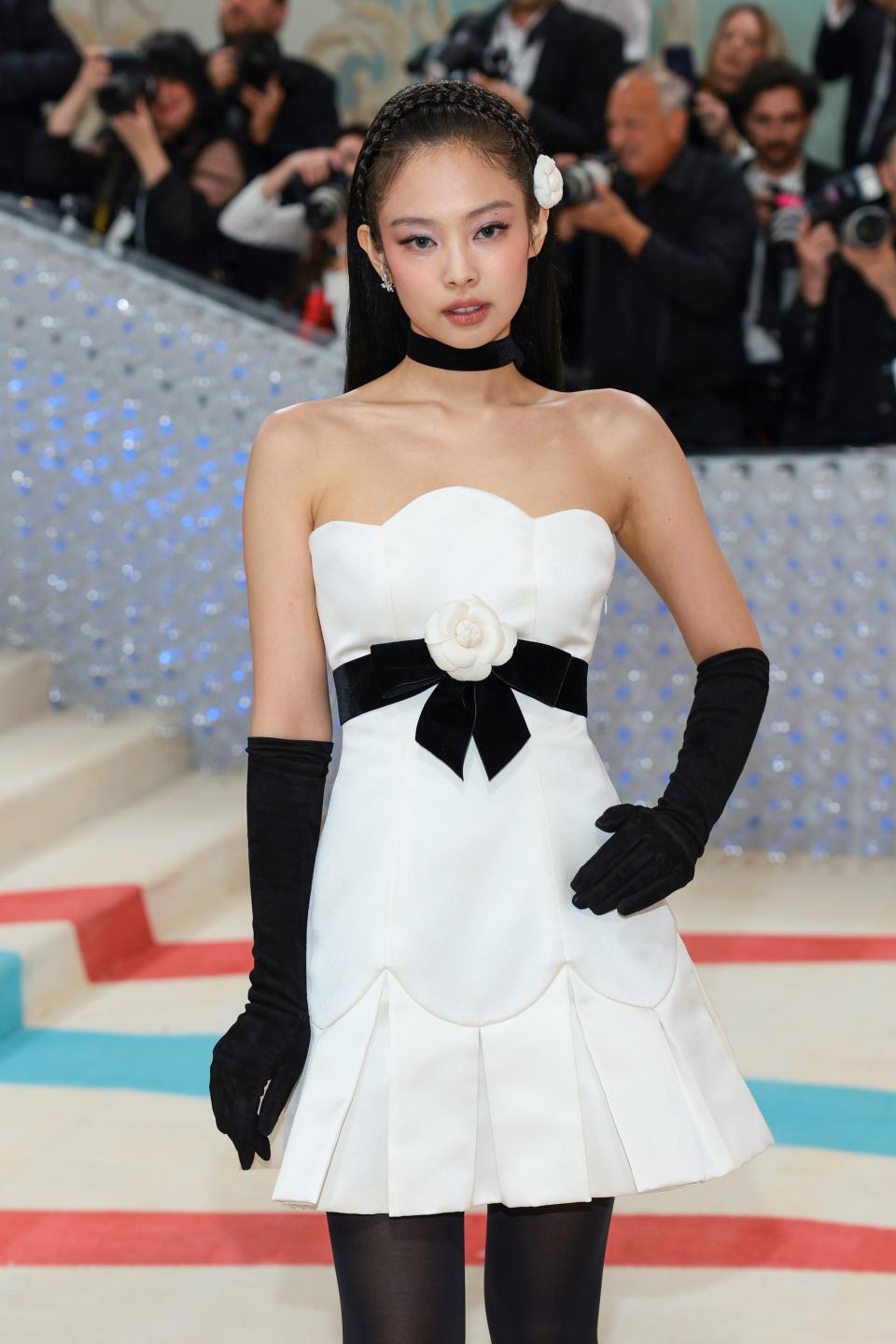 <h1 class="title">BLACKPINK's Jennie Kim attends The Met Gala 2023 Celebrating "Karl Lagerfeld: A Line Of Beauty" at The Metropolitan Museum of Art on May 01, 2023 in New York City. </h1><cite class="credit">Dimitrios Kambouris/Getty Images</cite>