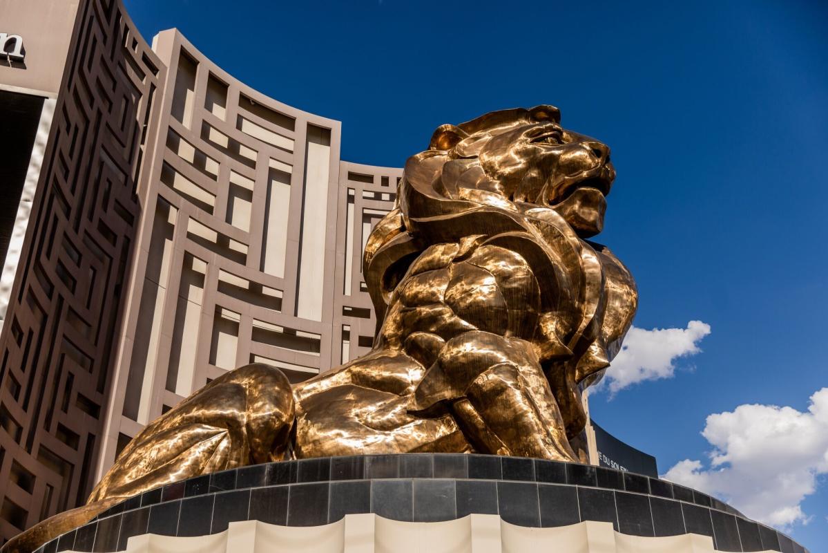 Hackers behind MGM attack targeting financial sector in new campaign