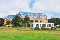 古堡外形的 Chateau Tongariro Hotel，已有近百年歷史。（馮柏偉攝）