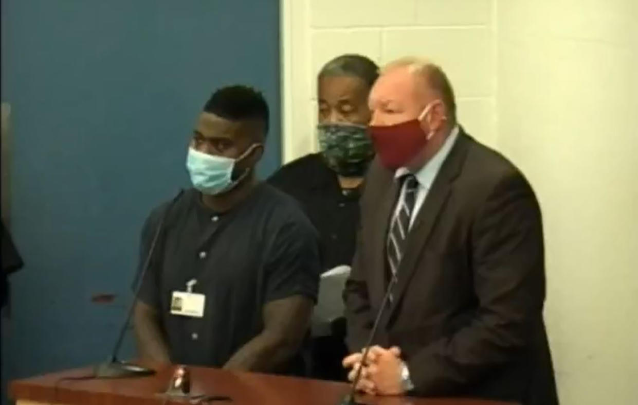 Ex-NFL player Zac Stacy, left, appears before a judge after his arrest on domestic violence charges on Friday in Orange County, Florida. (Jeffrey M. Weiner/Orlando Sentinel/Tribune News Service via Getty Images)