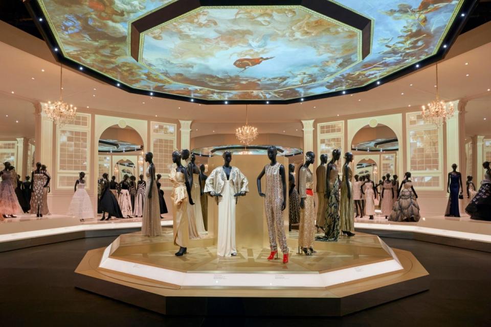 L'exposition 'Christian Dior: Designer of Dreams' au V&A Museum