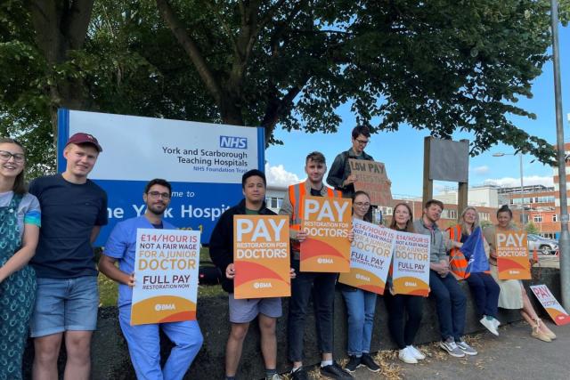 Latest junior doctors' strikes 'could lead to 75,000 cancellations