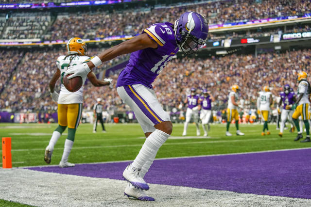 NFL Monday Night Football Vikings vs. Eagles tracker: Justin