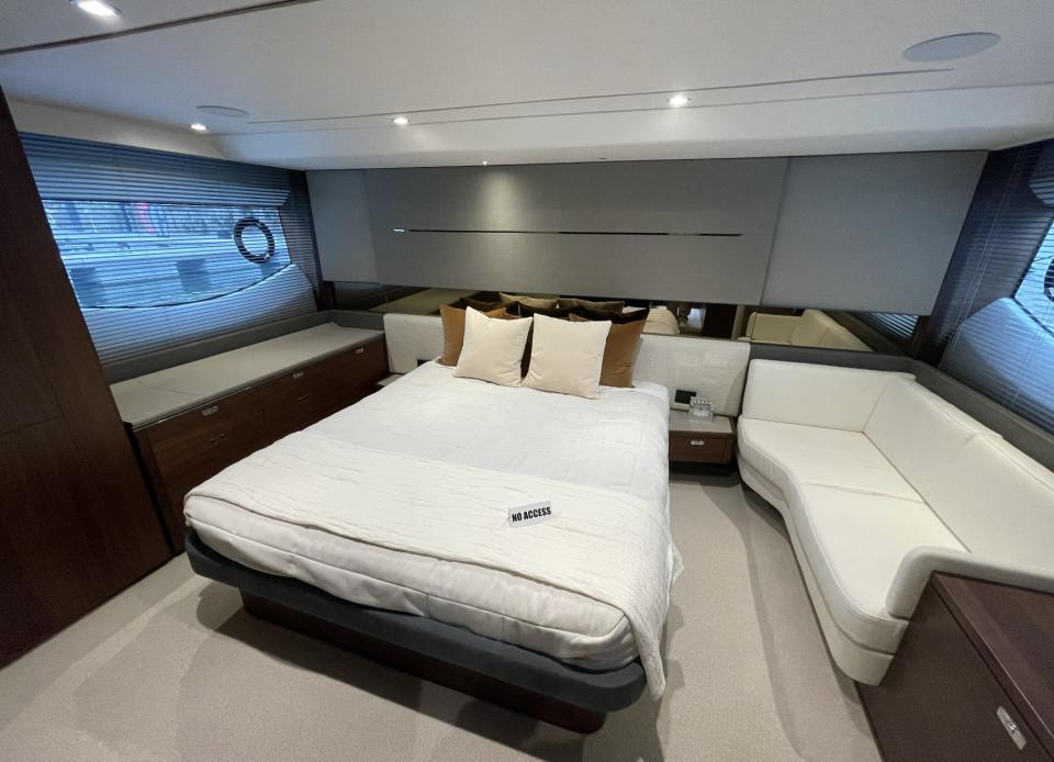 Princess Yacht S62