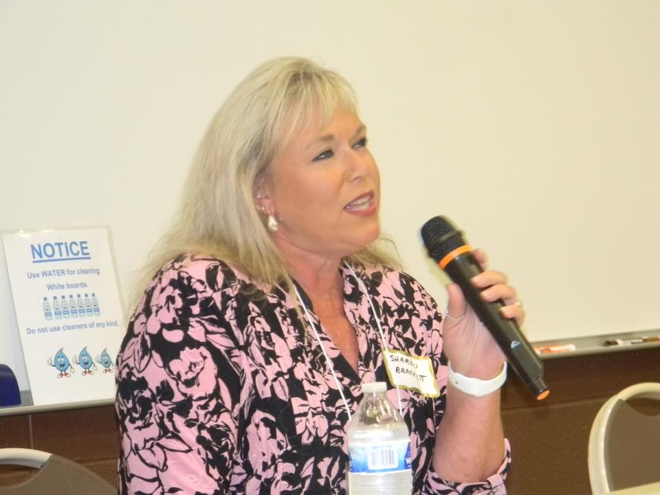 Incumbent Sharon Brackett and challenger Mike Elmore are running for Roane County register of deeds, but only Brackett was present at the July 12 forum.