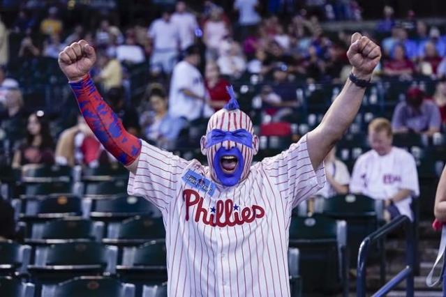 Houston Astros fans erupt in celebration as team takes down the  Philadelphia Phillies to win the World Series